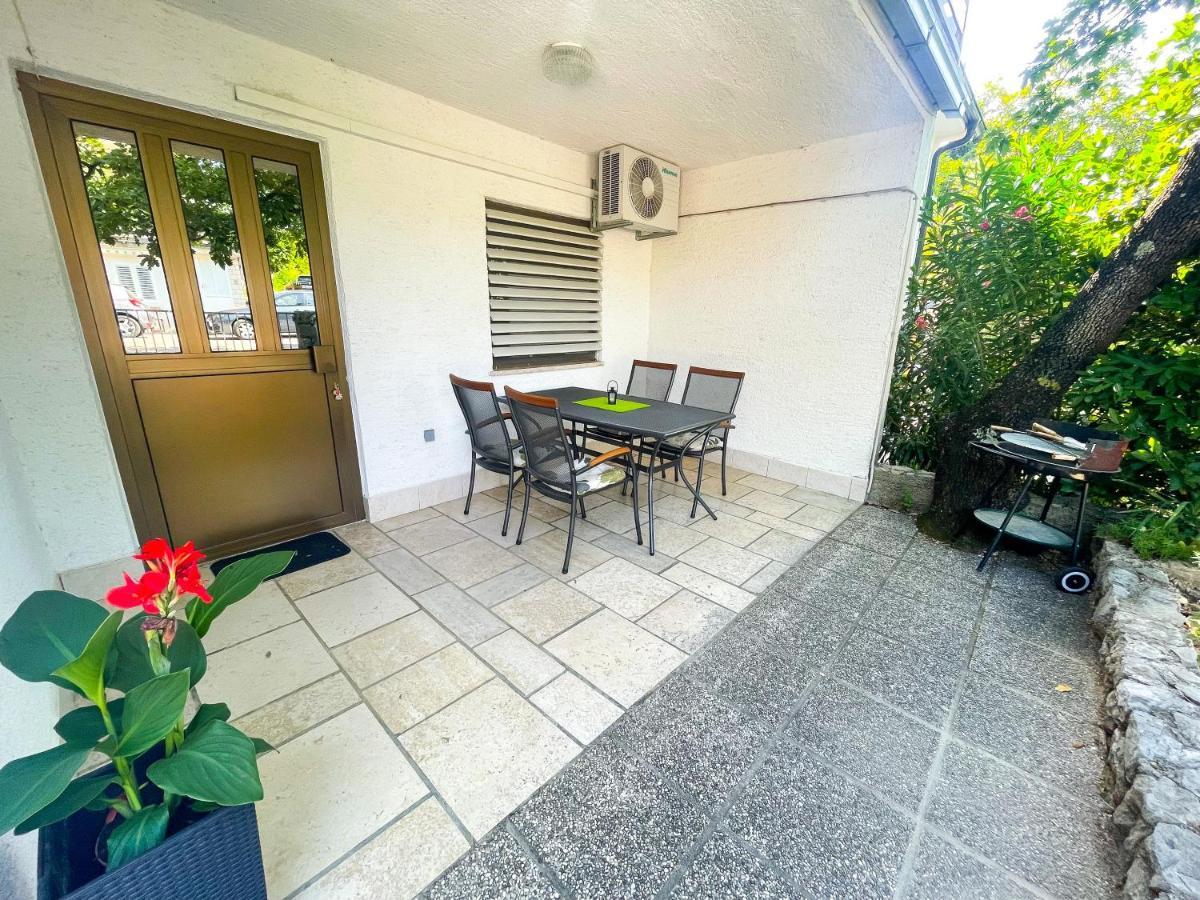 Apartmani Irena Jadranovo Exterior photo