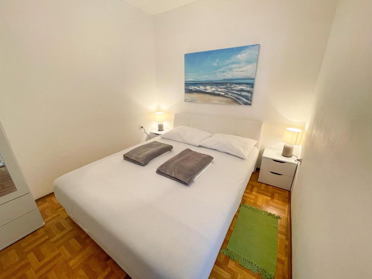 Apartmani Irena Jadranovo Exterior photo